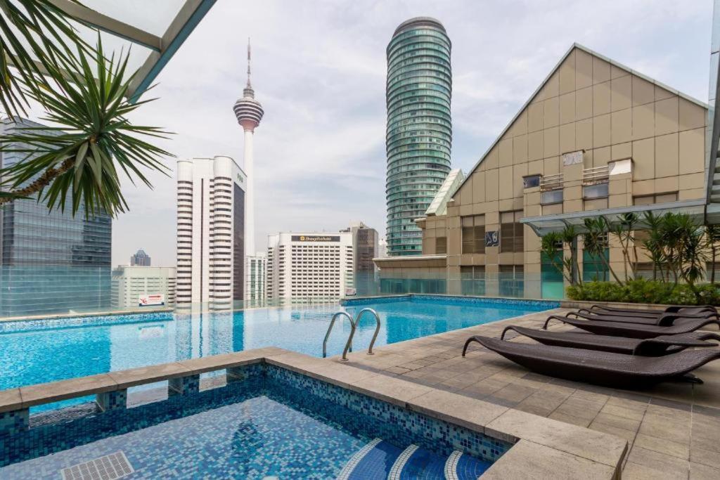 Cozy Super King Bed Studio Walking To Petronas Klcc Kuala Lumpur Exterior foto